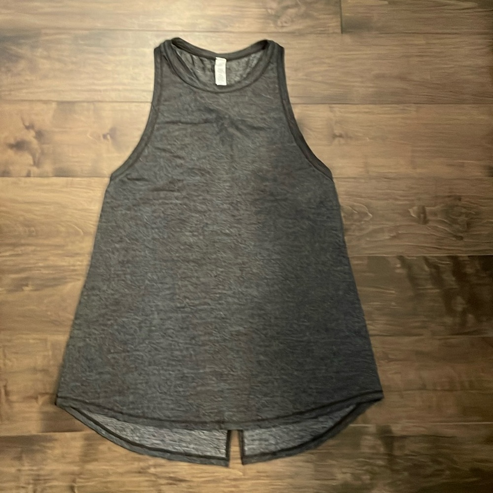 Lululemon slit back grey/silver tank size 4